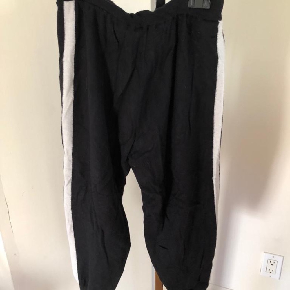Signature8 crop pants